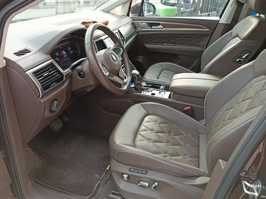 Volkswagen Viloran 2021 из CN, фото 4