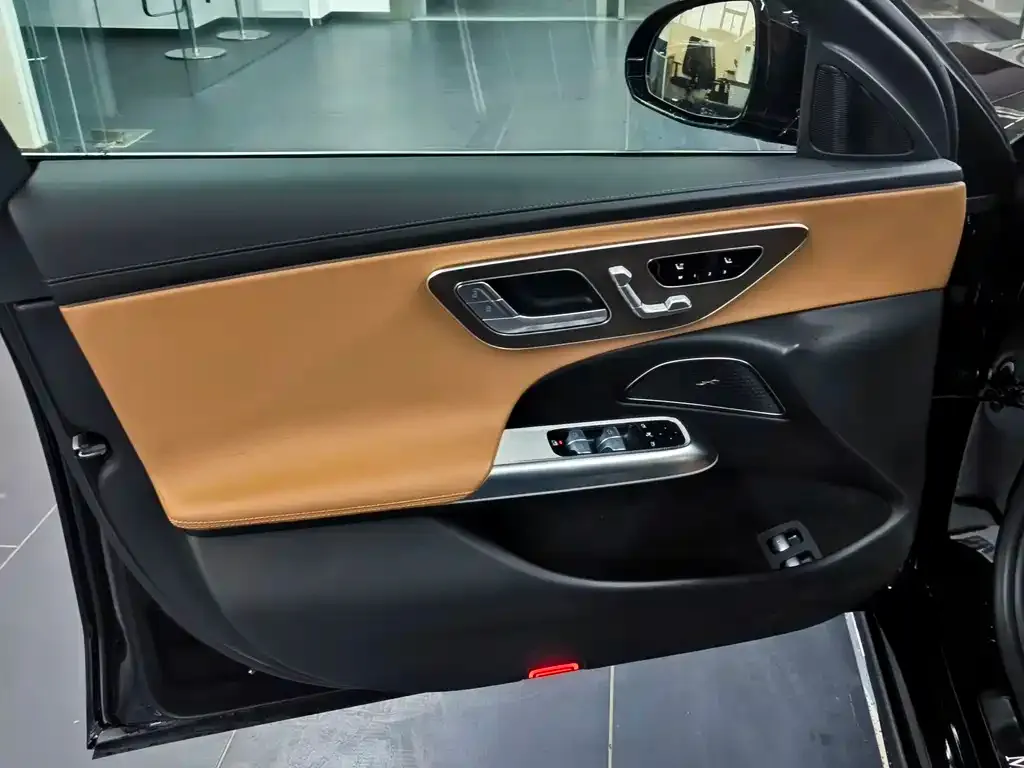 Mercedes-Benz E-Class New Energy — фото 3