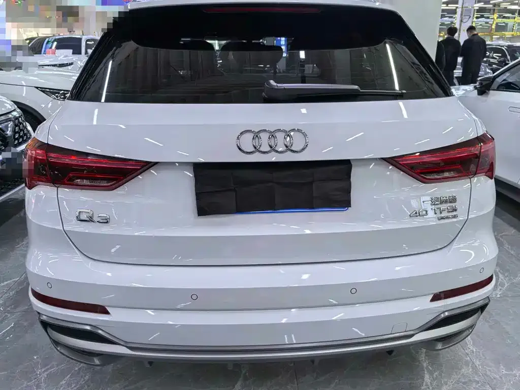 Audi Q3 2023 из CN, фото 8