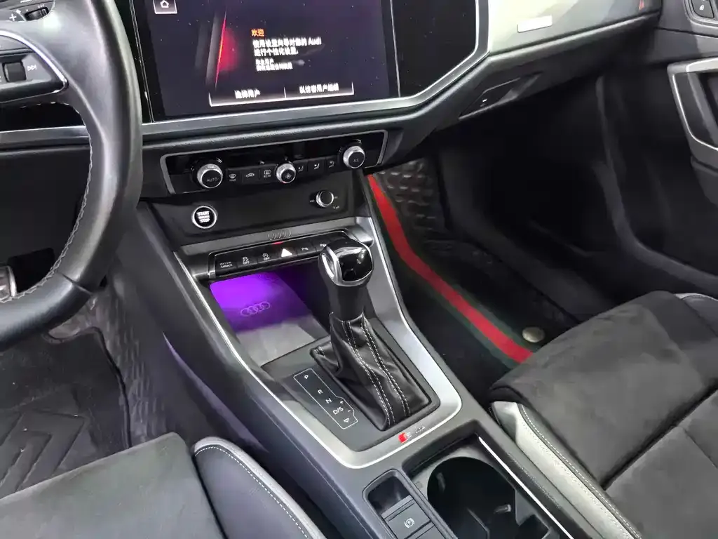 Audi Q3 2023 из CN, фото 10