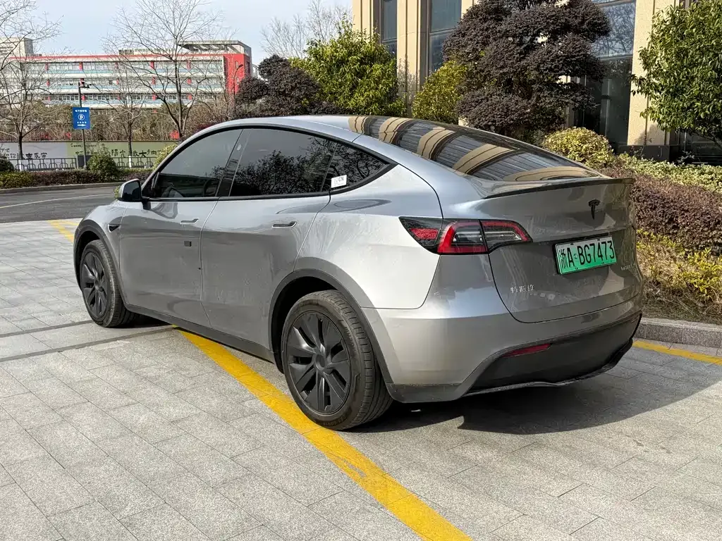 Tesla Model Y 2024 из CN, фото 10
