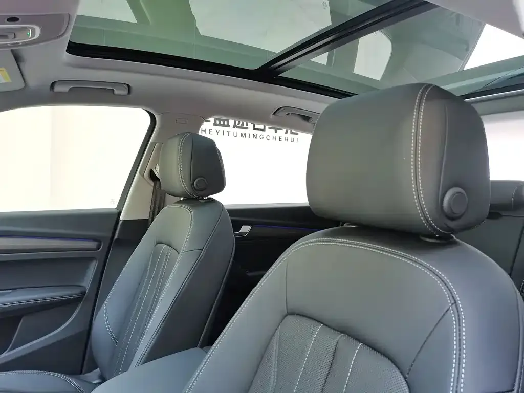 Audi Q5L 2023 из CN, фото 2