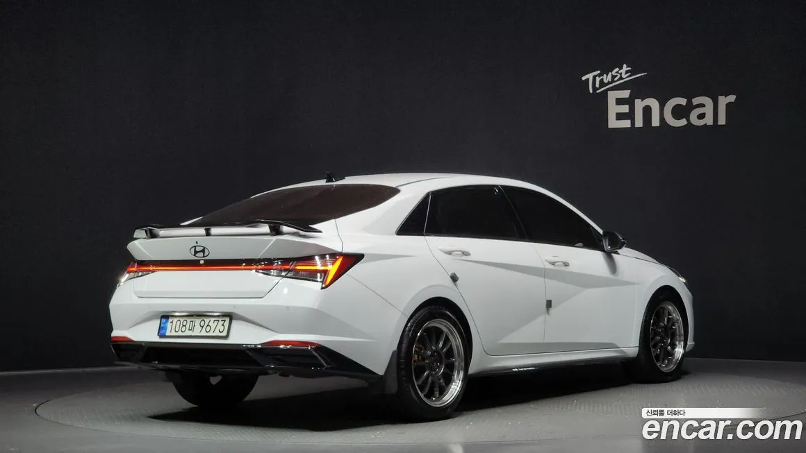 Hyundai AVANTE — фото 3