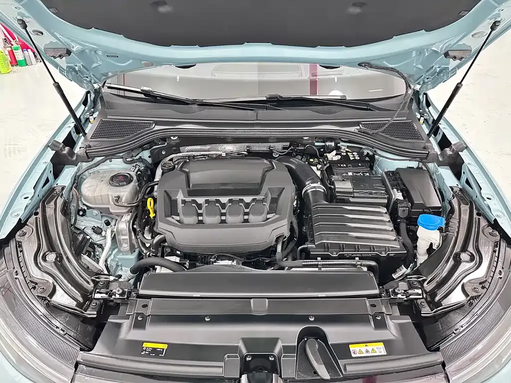 Volkswagen Passat 2024 из CN, фото 10
