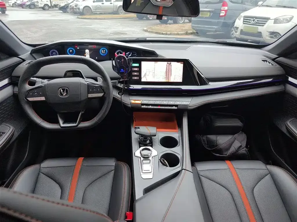 Changan UNI-V 2024 из CN, фото 2