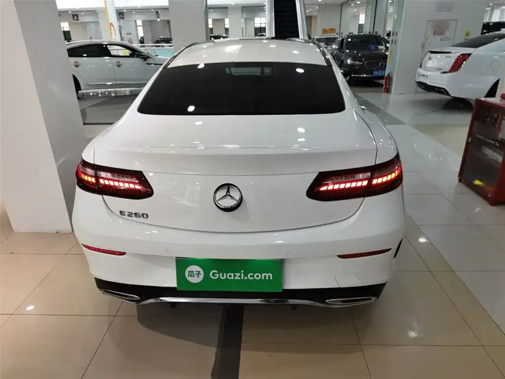 Mercedes-Benz E-Class (Import) — фото 3
