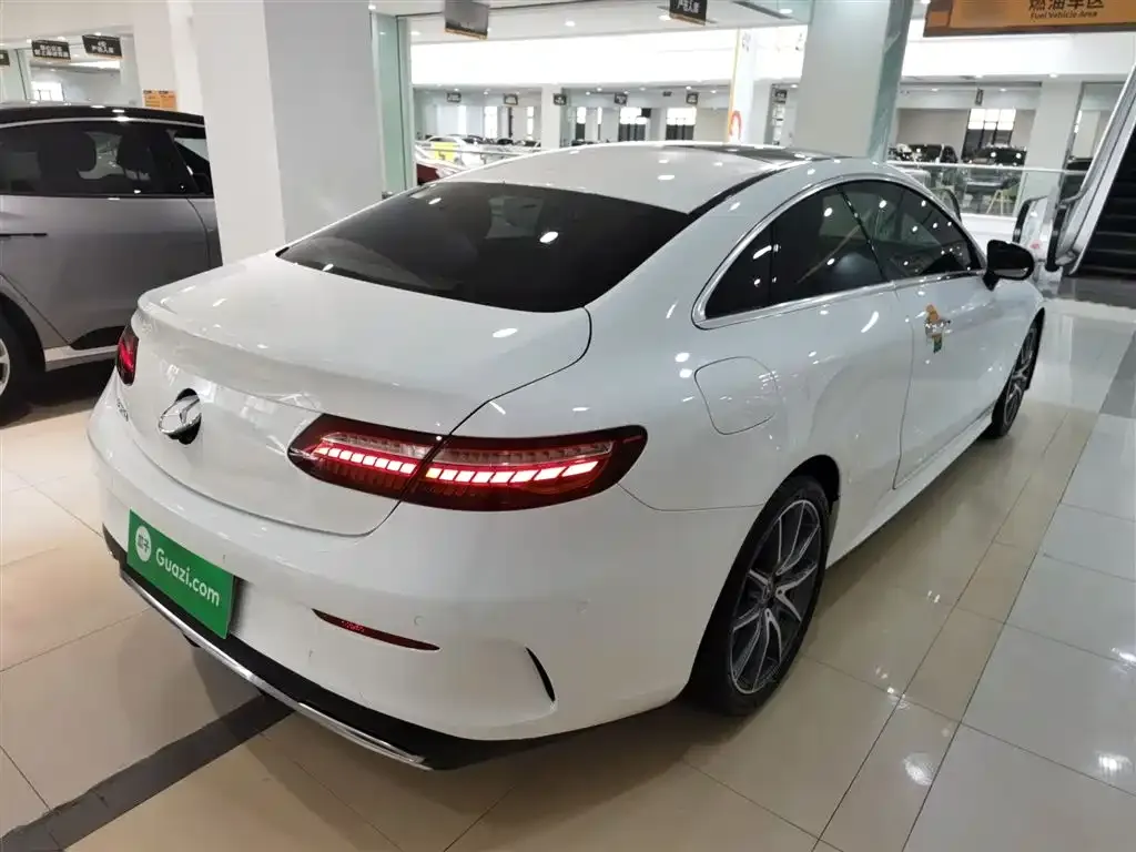 Mercedes-Benz E-Class (Import) — фото 5