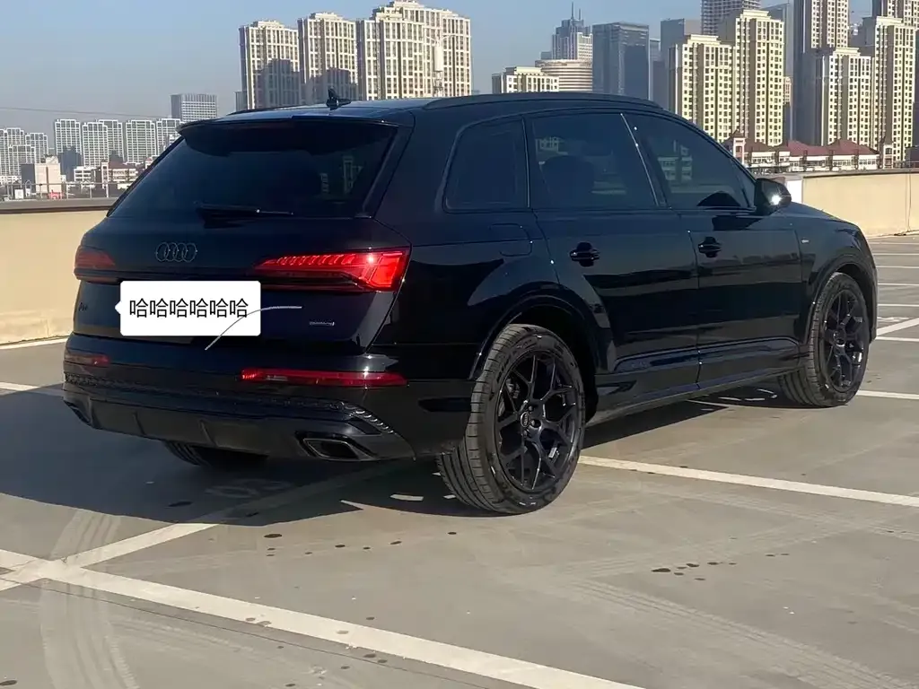 Audi Q7 2025 из CN, фото 8