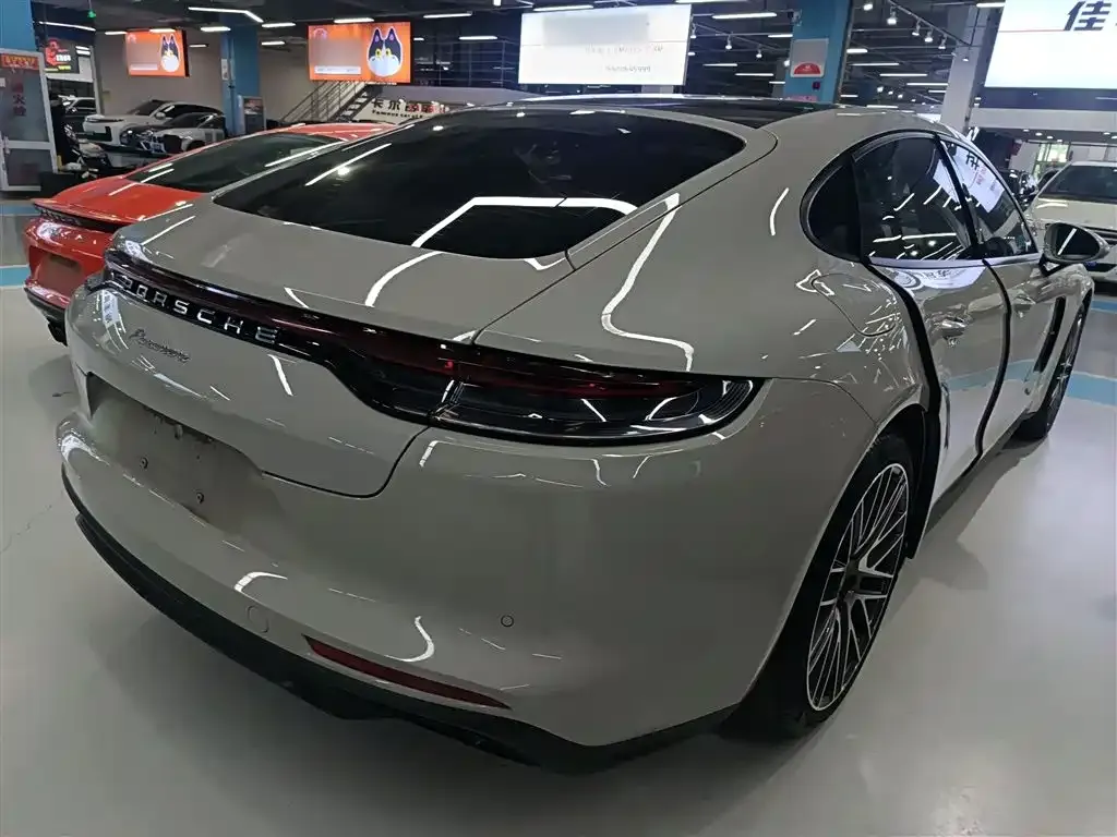 Porsche Panamera 2023 из CN, фото 10
