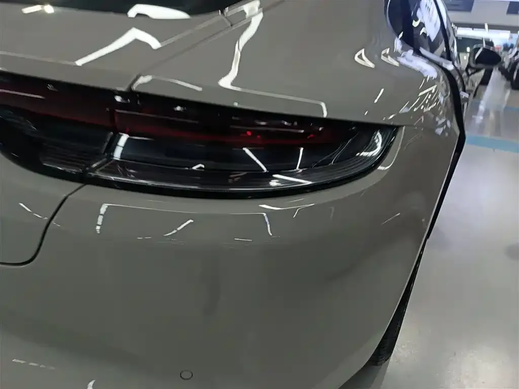 Porsche Panamera 2023 из CN, фото 3