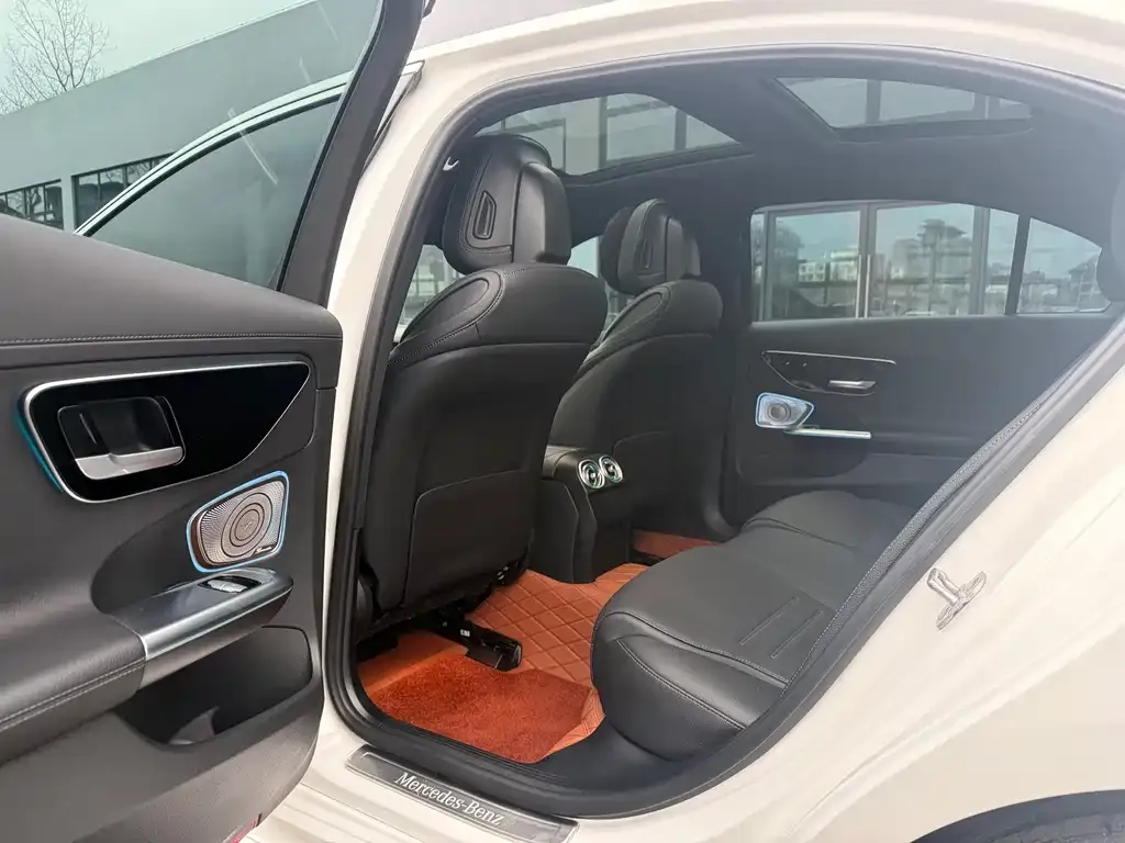 Mercedes-Benz C-Class 2024 из CN, фото 9