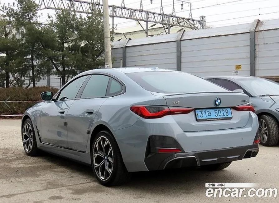 BMW i4 2022 из KR, фото 9
