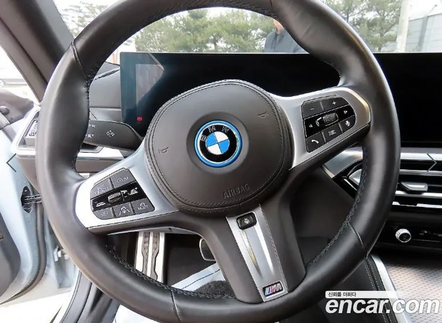BMW i4 2022 из KR, фото 10