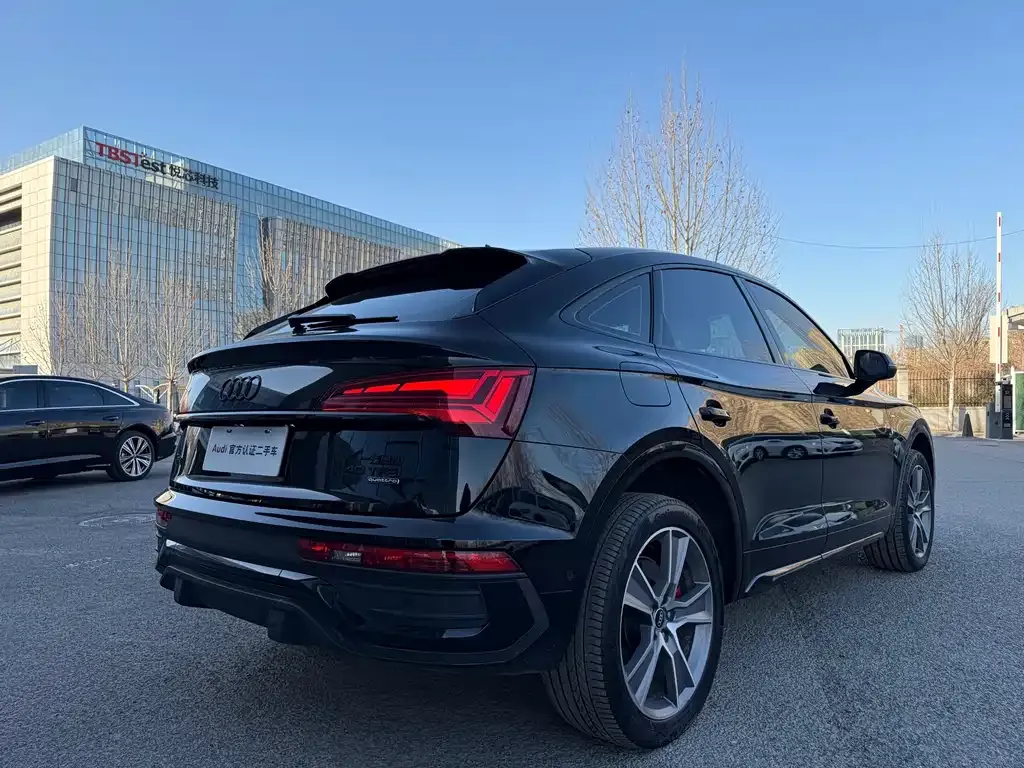 Audi Q5L Sportback 2023 из CN, фото 3