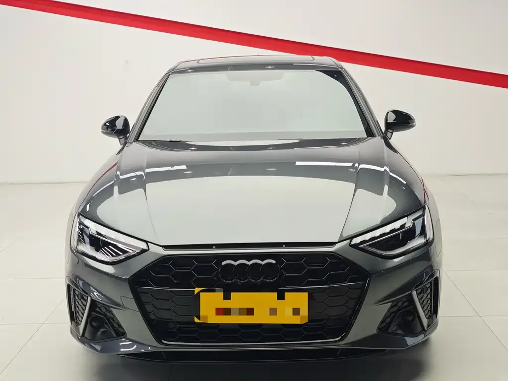 Audi A4L 2023 из CN, фото 4