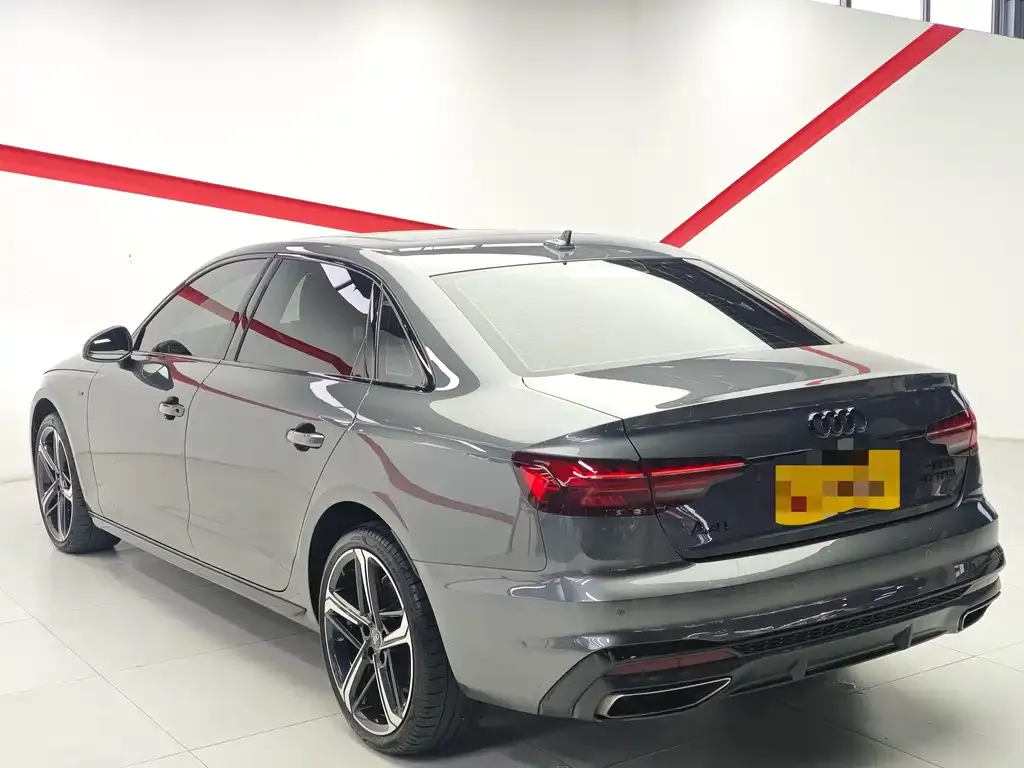 Audi A4L 2023 из CN, фото 9