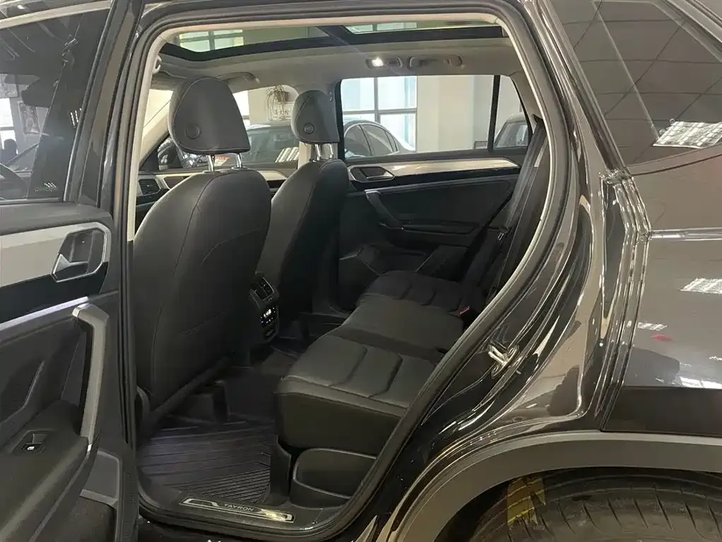 Volkswagen Tayron 2022 из CN, фото 8