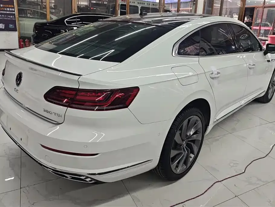 Volkswagen CC — фото 8