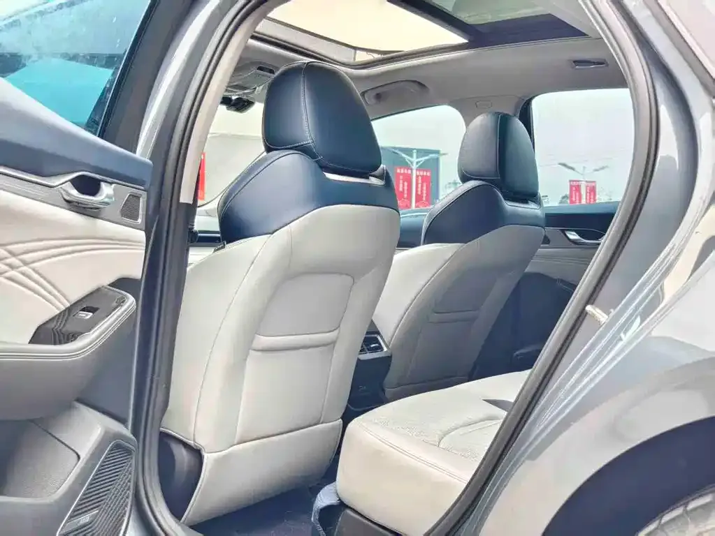 Geely Xingrui 2021 из CN, фото 2