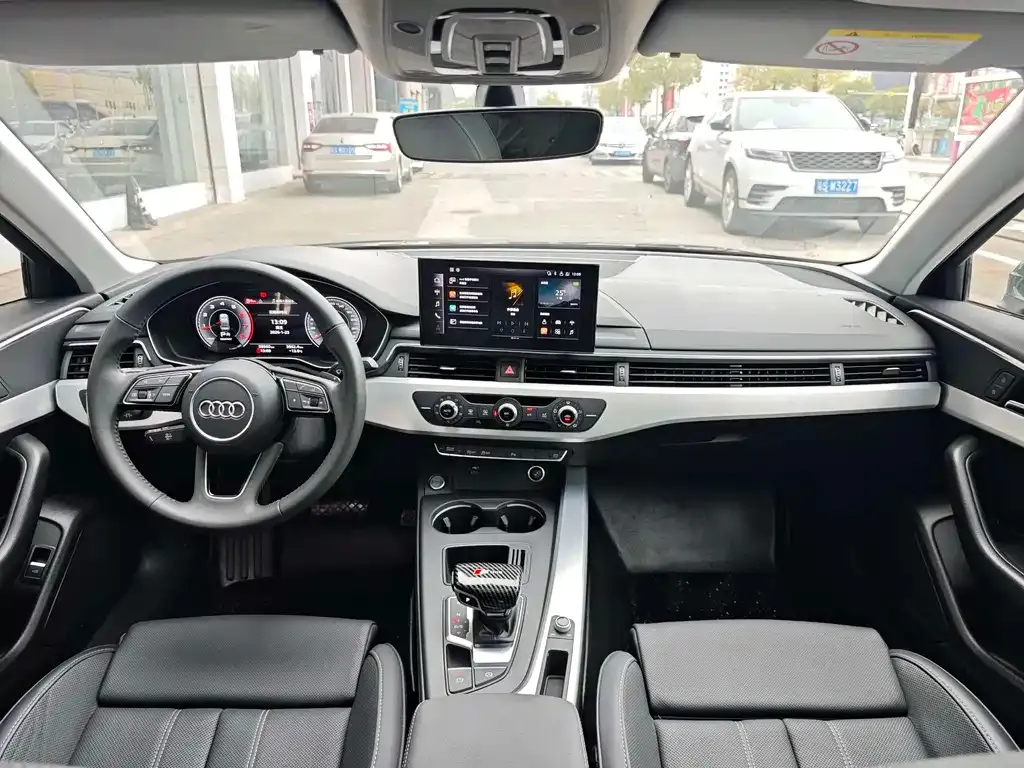Audi A4L 2021 из CN, фото 7