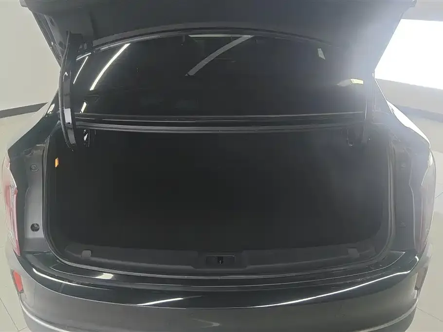 Hongqi E-QM5 2023 из CN, фото 7