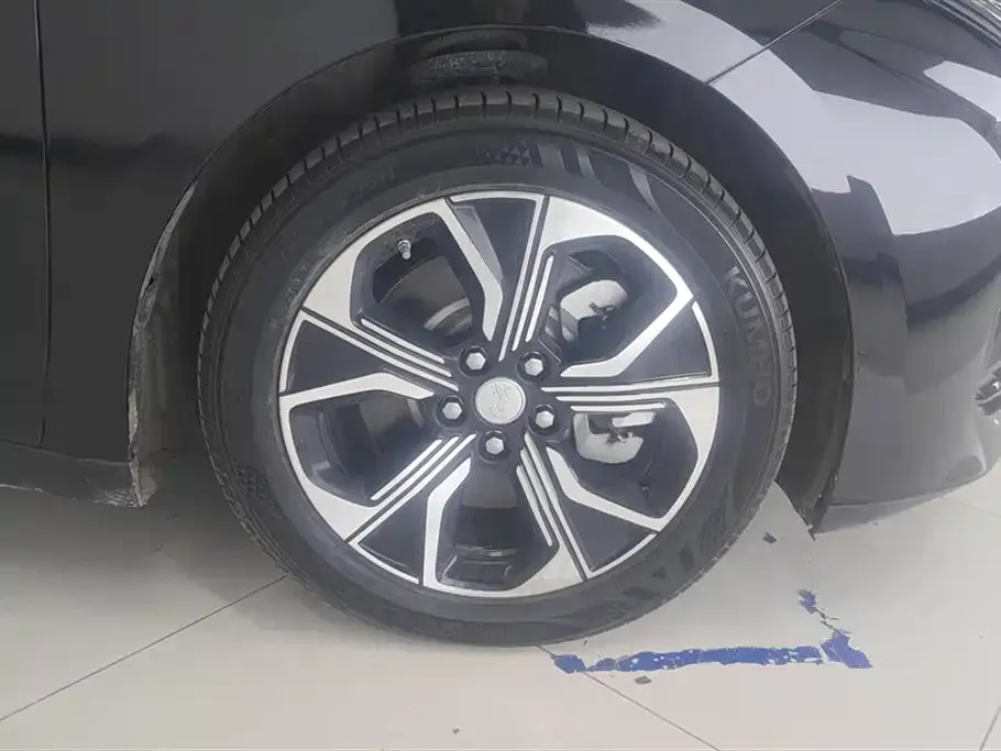 Hongqi E-QM5 2023 из CN, фото 8