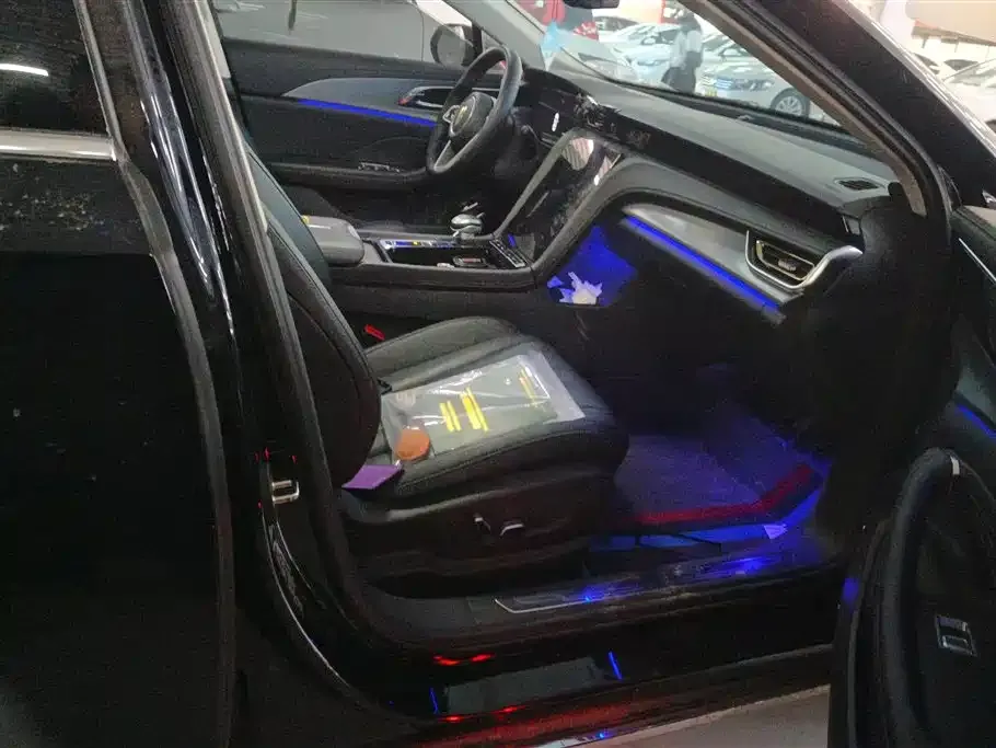 Hongqi H5 2024 из CN, фото 2