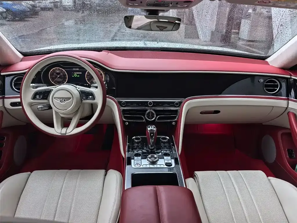 Bentley Flying Spur PHEV 2024 из CN, фото 6