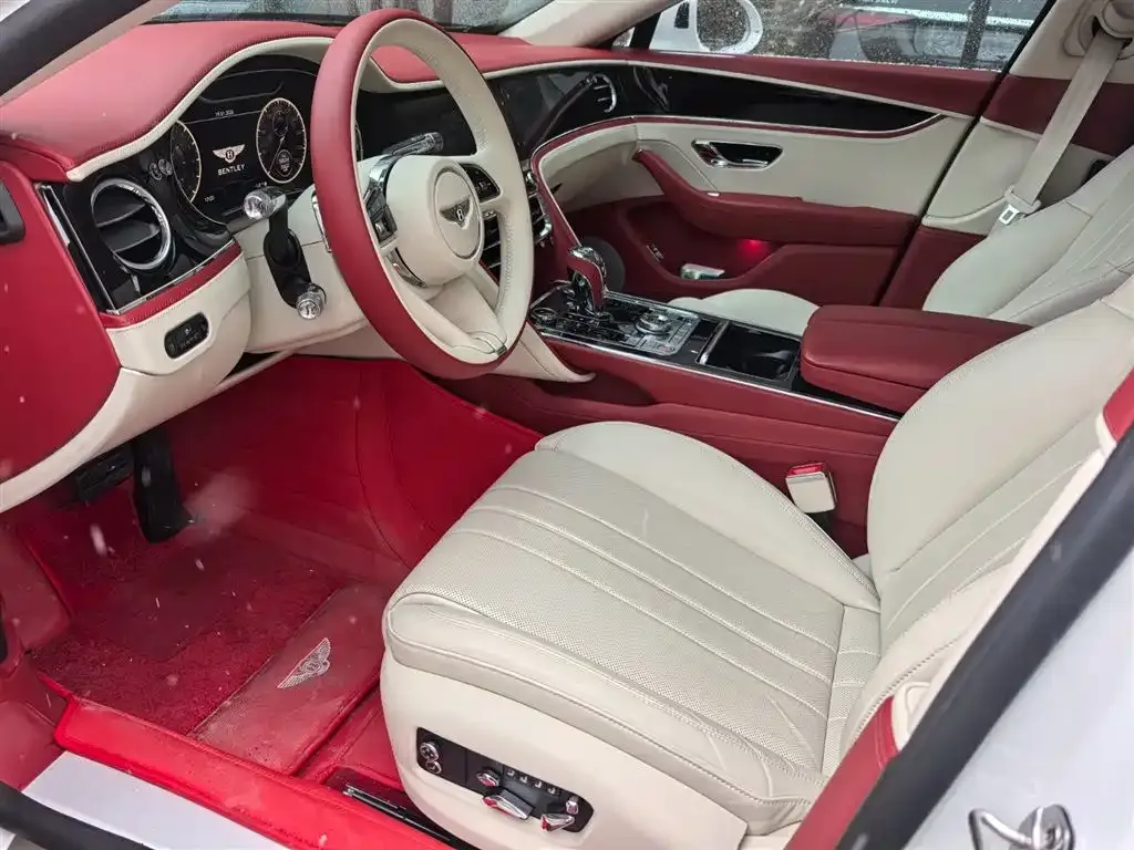 Bentley Flying Spur PHEV 2024 из CN, фото 5