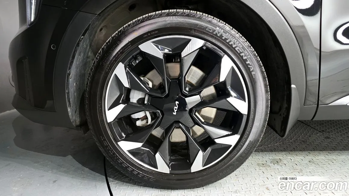 Kia Sorento — фото 9
