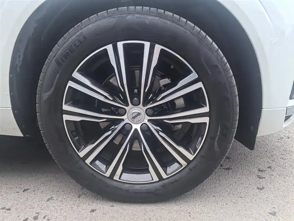 Volvo XC60 2022 из CN, фото 3