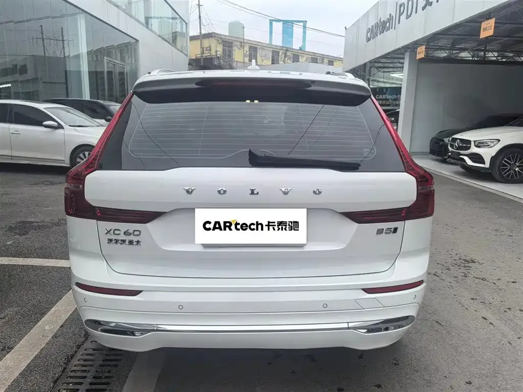 Volvo XC60 2022 из CN, фото 7