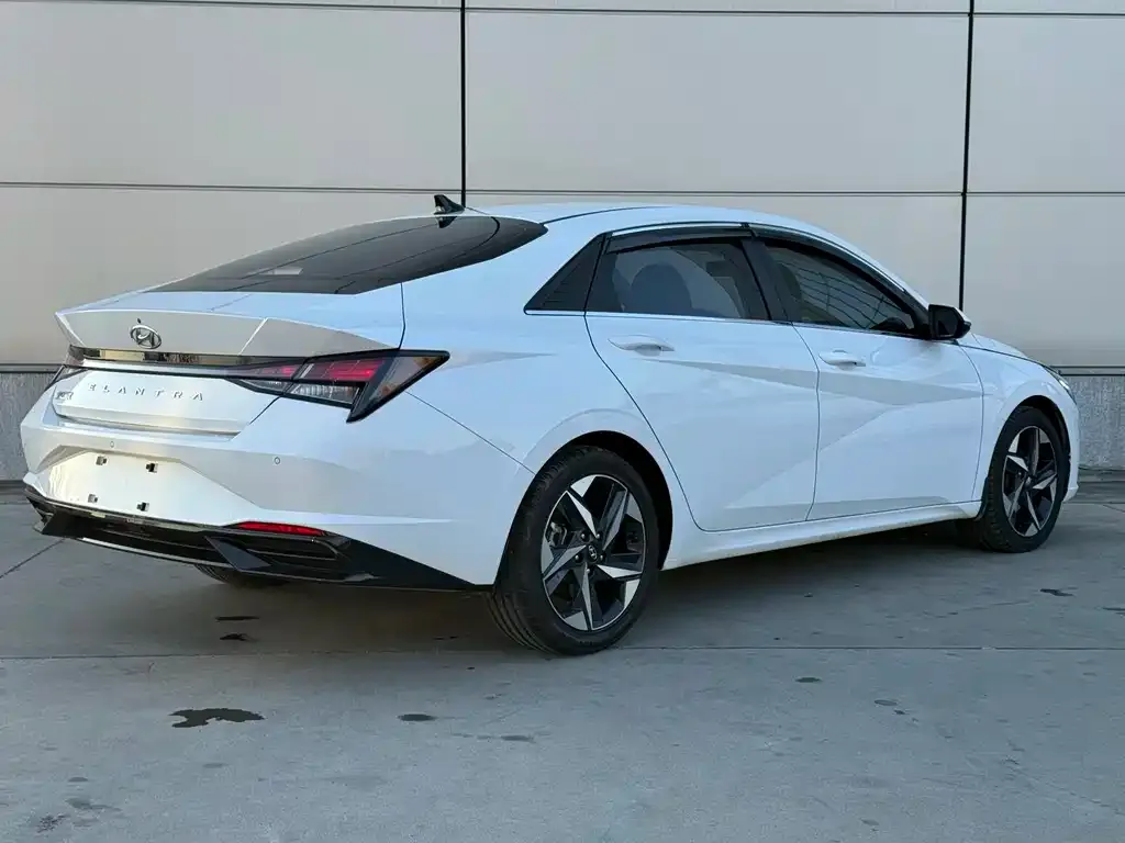 Hyundai Elantra 2021 из CN, фото 3