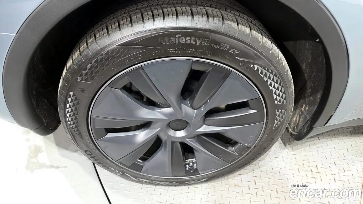 Tesla Model Y 2024 из KR, фото 7