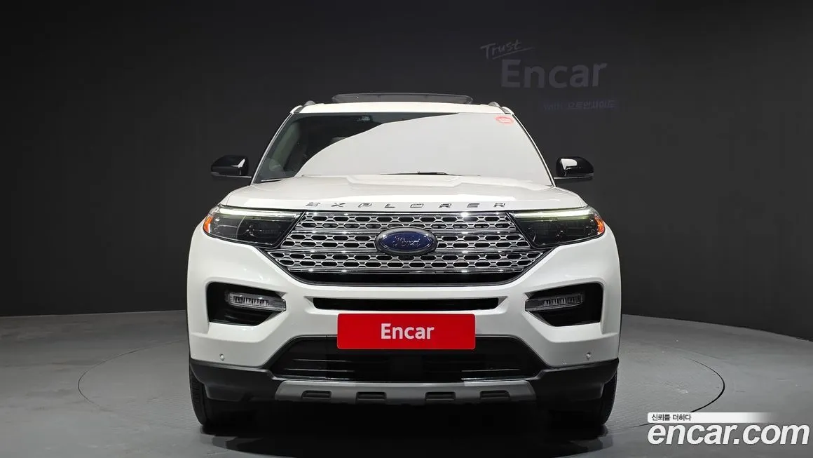 Ford Explorer — фото 5