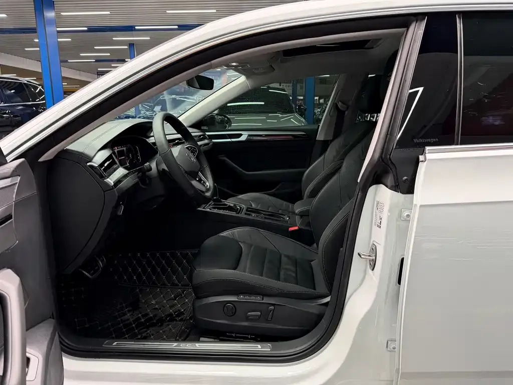 Volkswagen CC 2025 из CN, фото 6