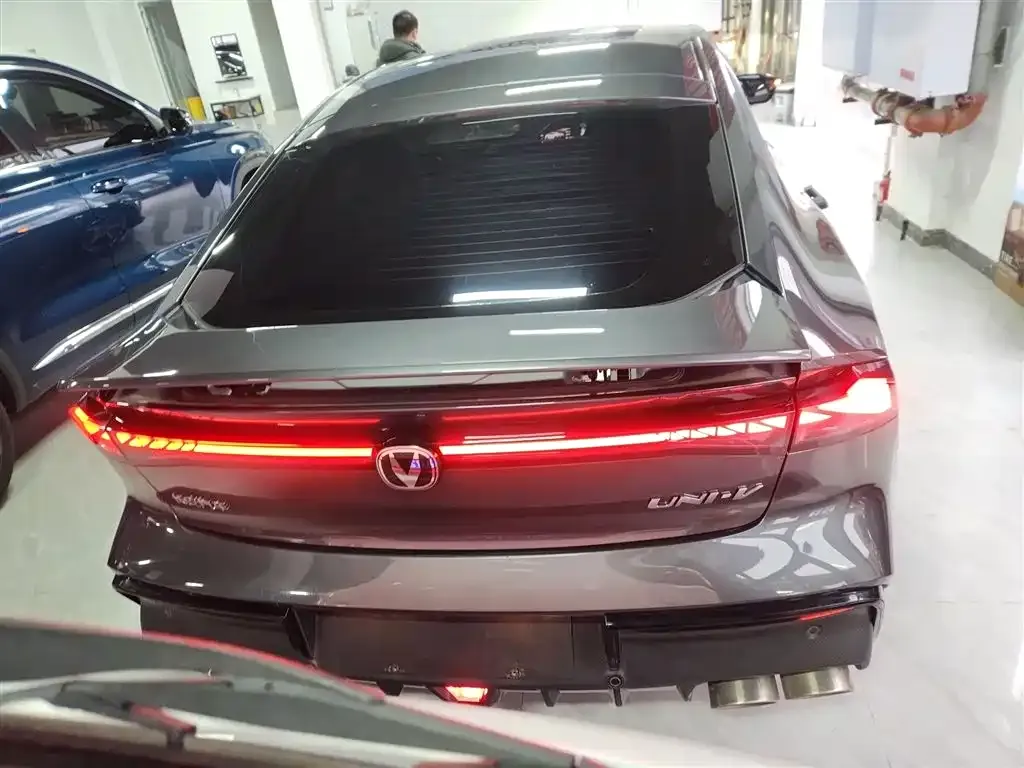 Changan UNI-V 2023 из CN, фото 3