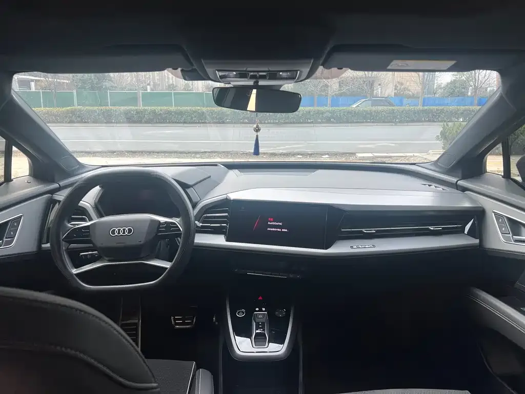 Audi Q5 e-tron 2023 из CN, фото 4