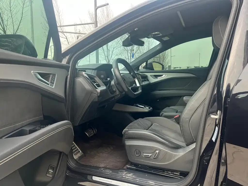Audi Q5 e-tron 2023 из CN, фото 6