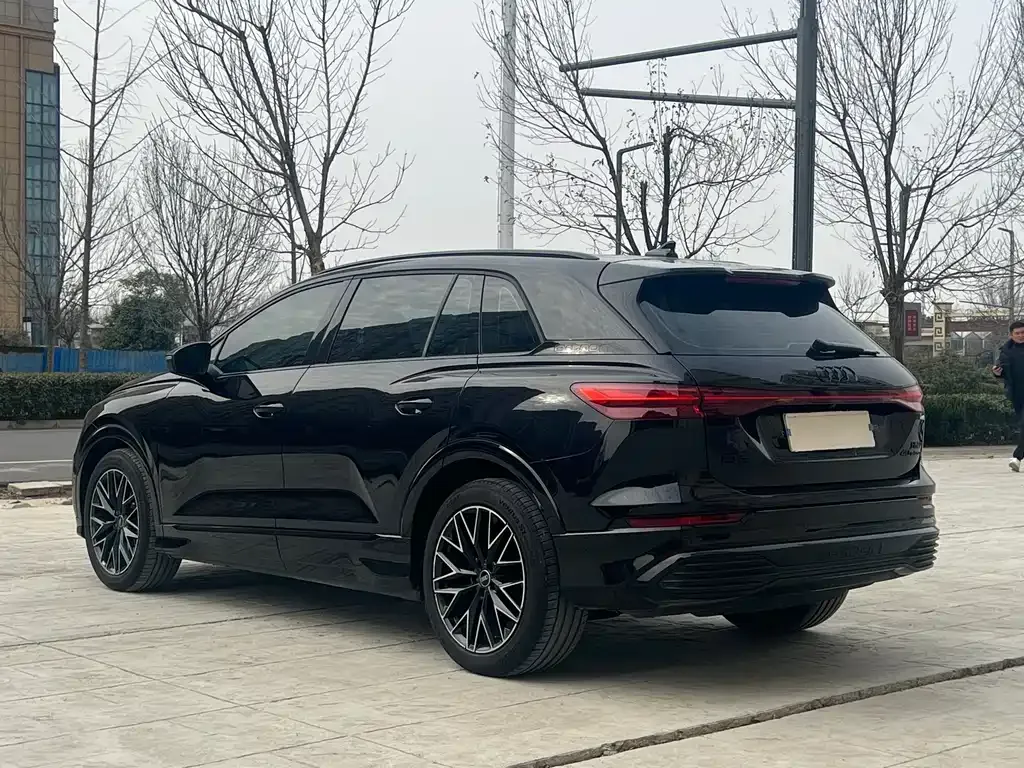 Audi Q5 e-tron 2023 из CN, фото 8