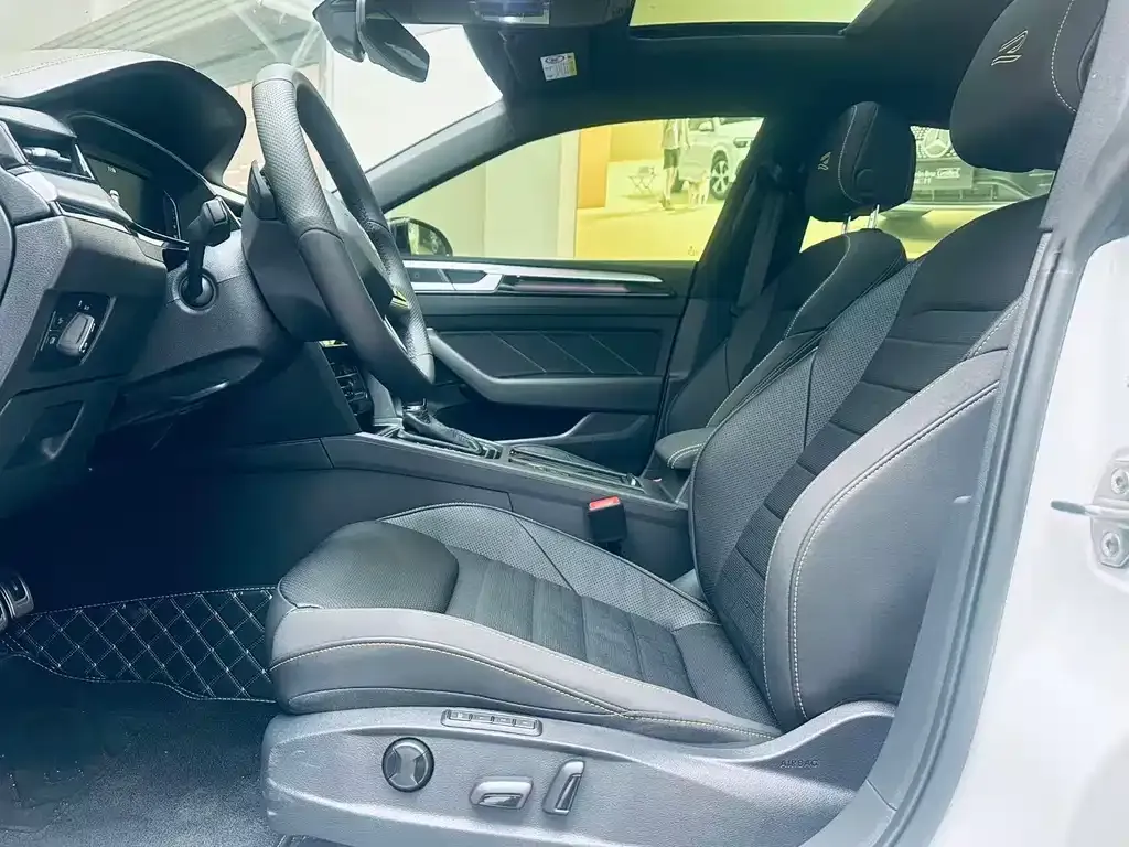 Volkswagen CC 2026 из CN, фото 3