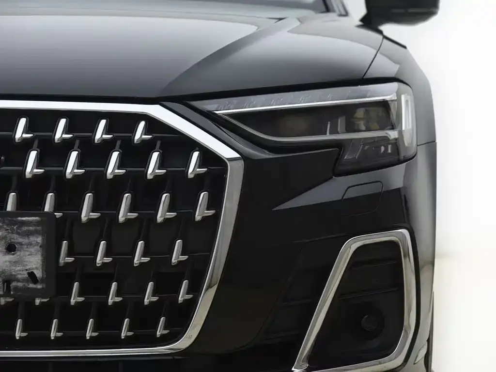 Audi A8 2024 из CN, фото 2