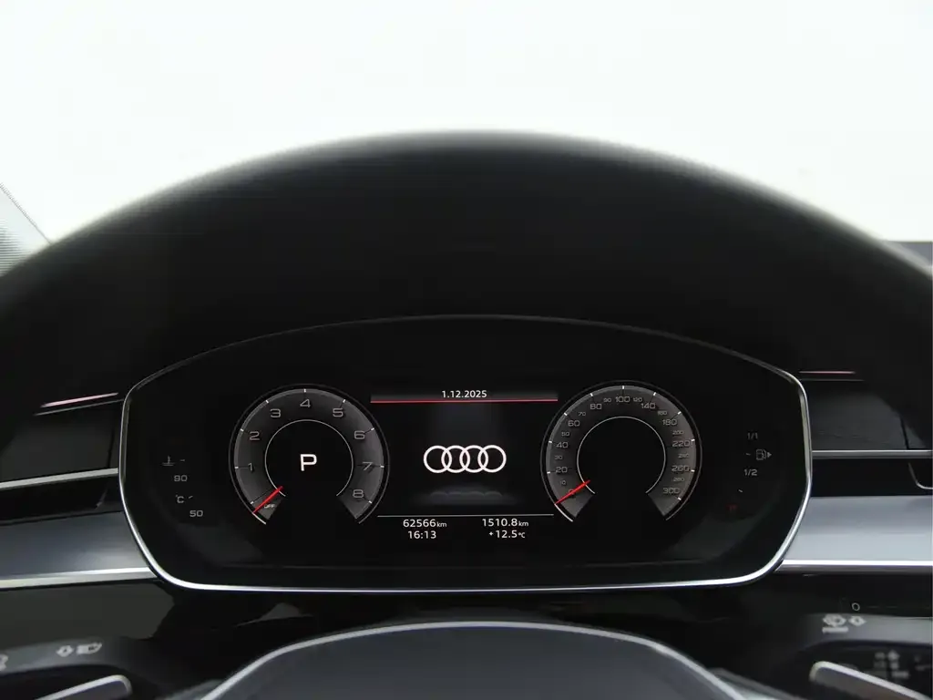 Audi A8 2024 из CN, фото 8
