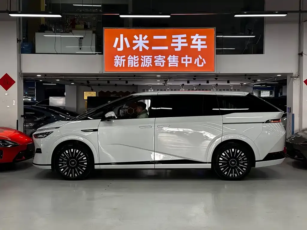 XPeng X9 2025 из CN, фото 2