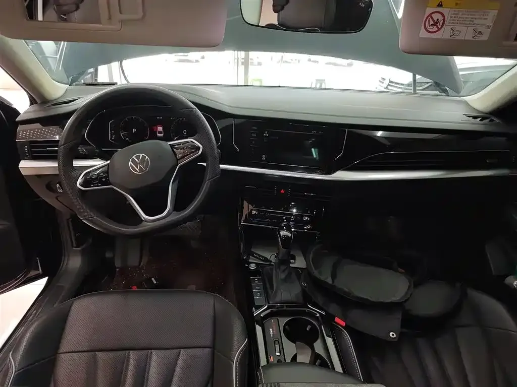 Volkswagen Passat 2024 из CN, фото 9