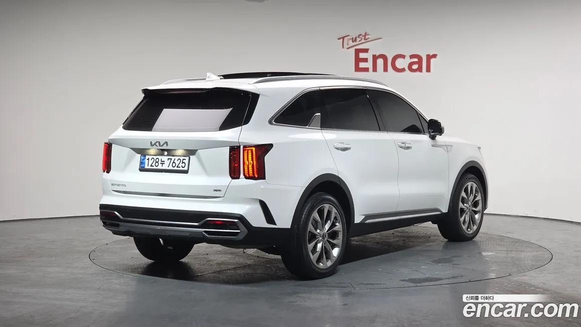Kia Sorento — фото 4