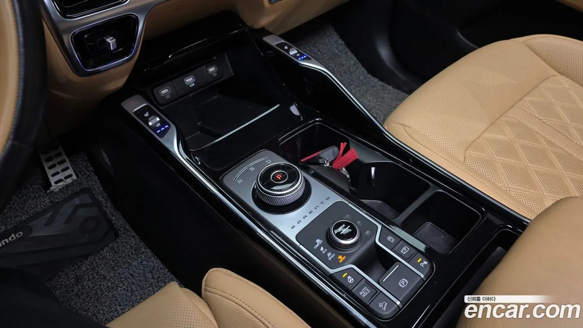 Kia Sorento — фото 9