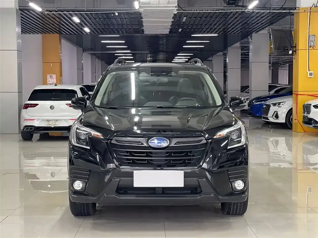 Subaru Forester 2023 из CN, фото 2