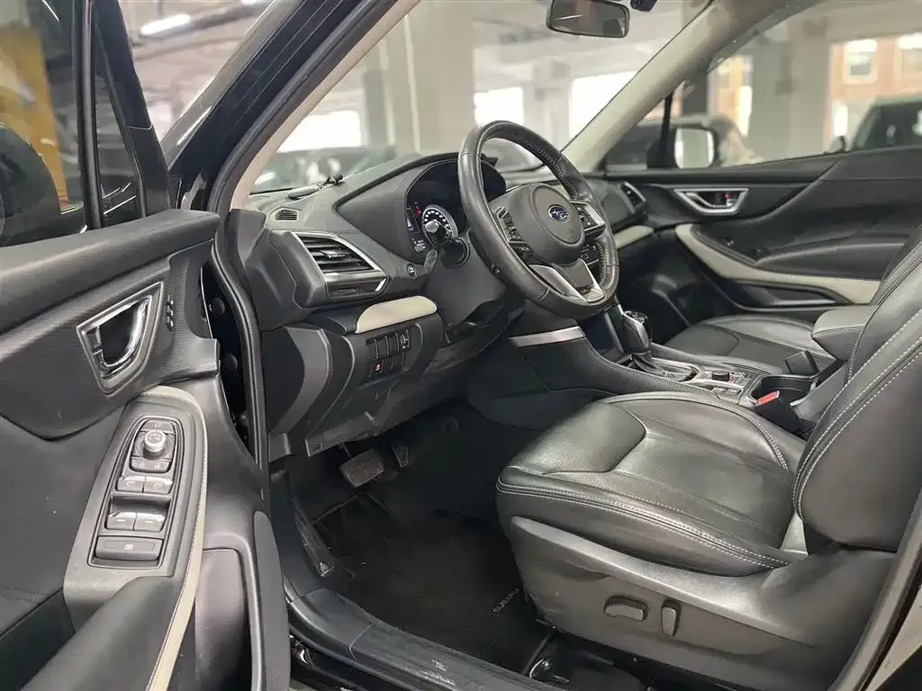 Subaru Forester 2023 из CN, фото 9