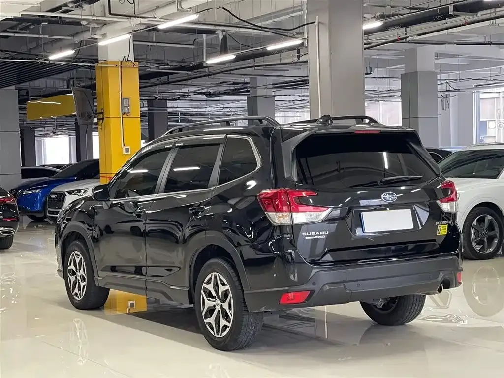 Subaru Forester 2023 из CN, фото 4